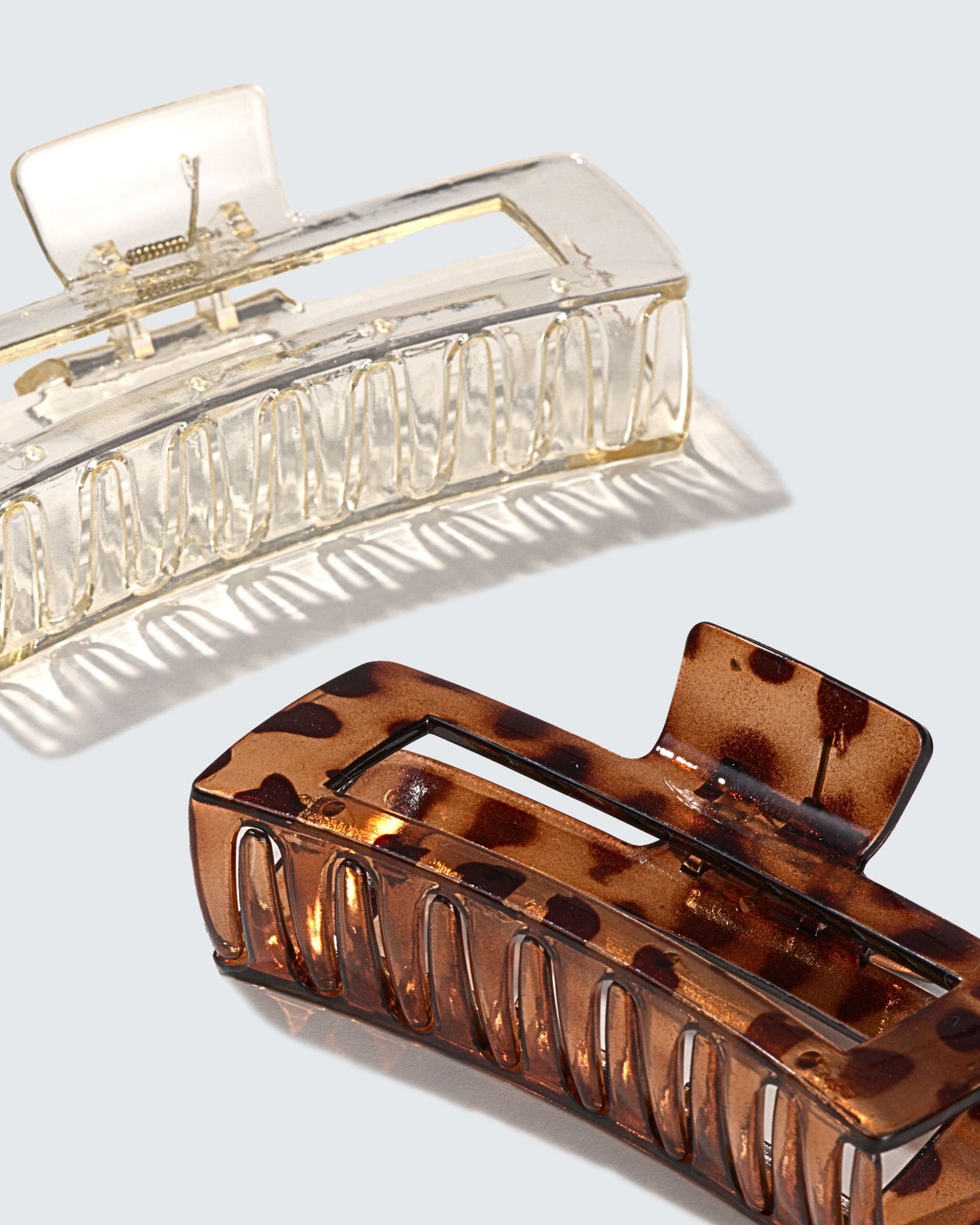 XXL Jumbo Claw Hair Clips, 2-Pack, Clear/Amber - Köp för SEK 104 - Spara 25%